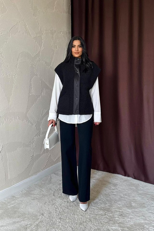 Siyah Yanları Bağlı Yelek